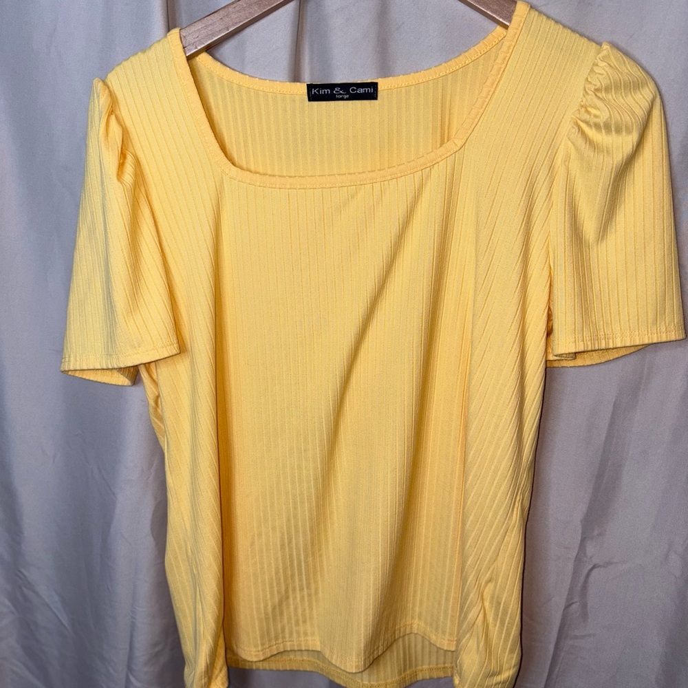 Kim & Cami Yellow Ribbed Women's Top Size Large